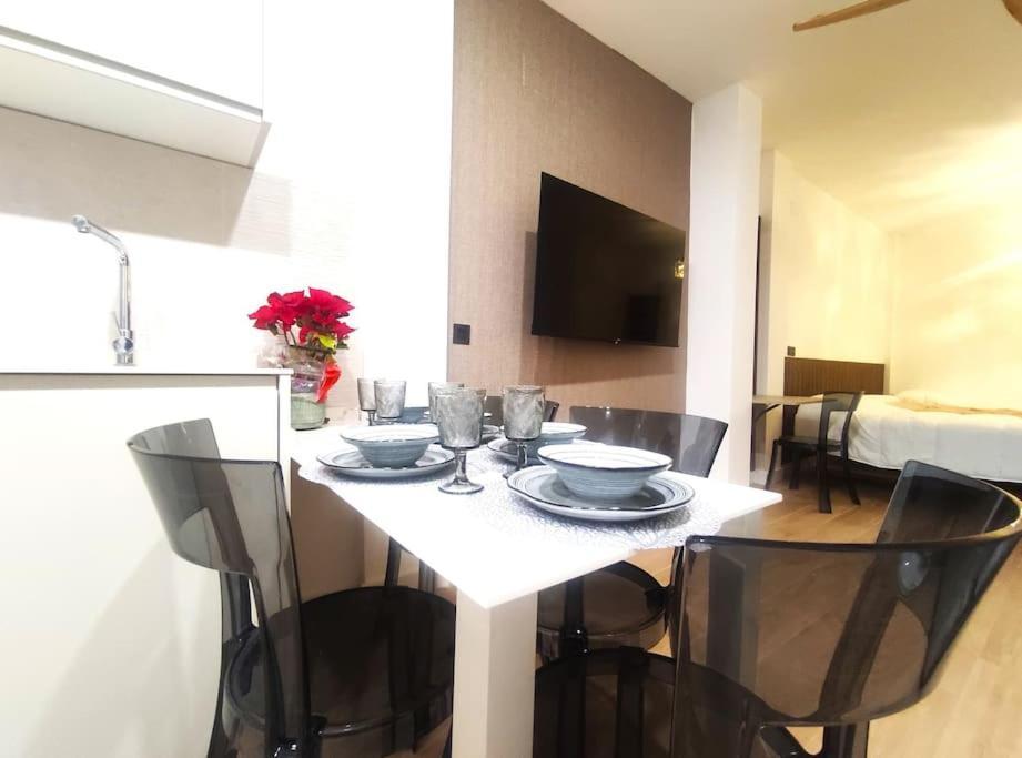 Oasis Suites Fernando IV إشبيلية المظهر الخارجي الصورة